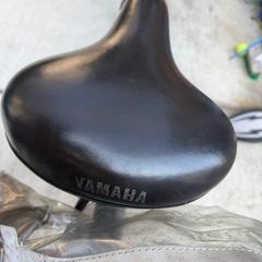 子供乗せ　ヤマハ　電動アシスト自転車 チャイルドシート付き パープルの画像