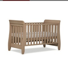 ベビーベッドの画像