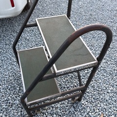 複数購入で割引　踏み台　イトーキ　2段の画像