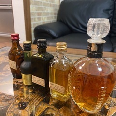ウイスキーボトル5本セットの画像