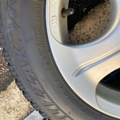 軽四自動車用　アルミ付きスタッドレスタイヤ　155/65R14　4本　BLIZZAK VRX　の画像