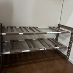伸縮性あり　棚下収納ラックの画像