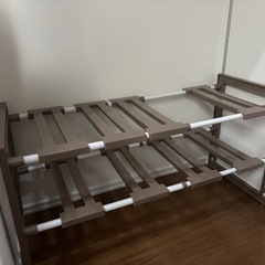 伸縮性あり　棚下収納ラックの画像