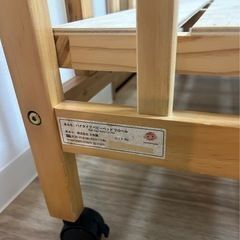 ベビーベッド　ハイタイプの画像