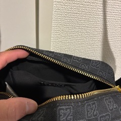 ジョーダン モノグラム クロスボディ バッグの画像