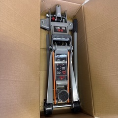 油圧ジャッキ2.5トン　ほぼ新品
の画像