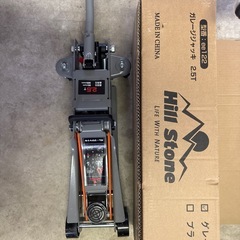 油圧ジャッキ2.5トン　ほぼ新品
の画像