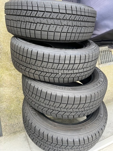 ダンロップ　185/60-15 24年製