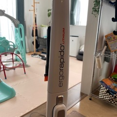 充電式の掃除機。0円の画像