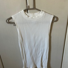 ジーンズ、トップスの画像