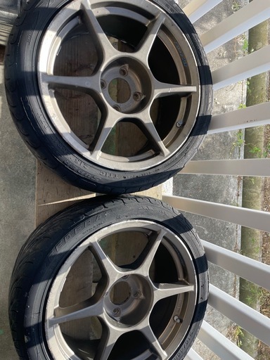 P1レーシング１７インチ４穴114.3