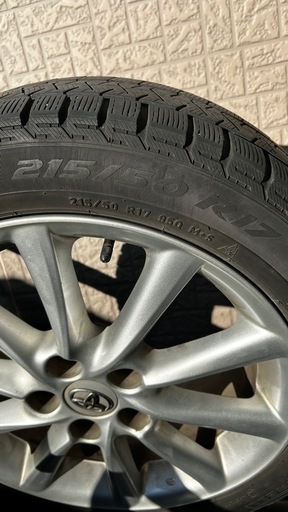 スタッドレスタイヤ215/50R17 トヨタ純正ホイール