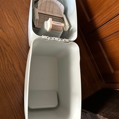 アップリカ　おむつ処理箱の画像