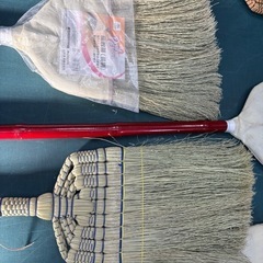 清掃　ほうき　中古品　１本100円の画像