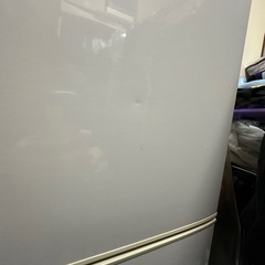 シャープ冷蔵庫の画像