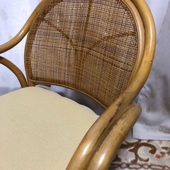 籐 
回転式 座椅子の画像