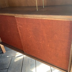 古い木の本棚の画像