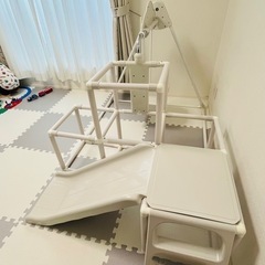 マイファースト　キッズパークホワイトジャングルジム ブランコ付きの画像