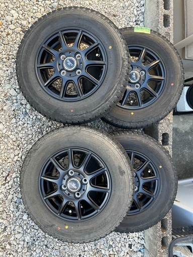 スタッドレスタイヤ、ホイールセット　軽トラ、軽バン用　145R12