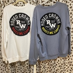 ロデオクラウンズ　トレーナー　2枚セット　ホワイト✖️ブルー?の画像