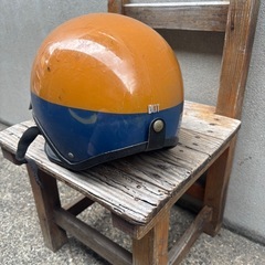 70年代ビンテージポリスヘルメットの画像