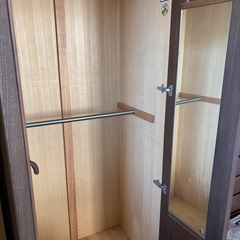 府中家具　洋服タンスの画像