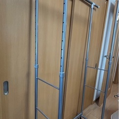 【受付終了しました】ハンガーラックの画像