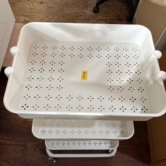 本日入荷👀✨️3段ラックキャスター付き🛞ホワイト‎🤍収納棚❣️ワゴン3段物置の画像