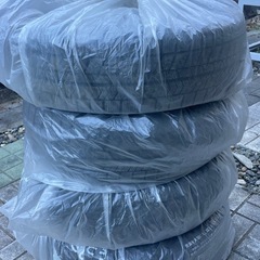 スタッドレスタイヤ4本セット165/65R/13 の画像