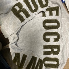 ロデオクラウンズ　トレーナー　グレー✖️カーキ　モフモフの画像