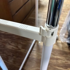 伸縮ハンガーラック‼️早い者勝ち🔥在庫2点ございます🌟パイプダブルタオルハンガー室内用物干し室外用物干しの画像