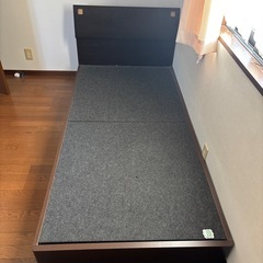 シングルベッドフレームの画像