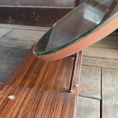 鏡付き収納の画像