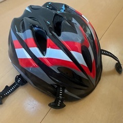 16インチ自転車（補助輪・ヘルメット付き）の画像