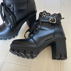 新品未使用❣️ウィングチップレースアップシューズの画像