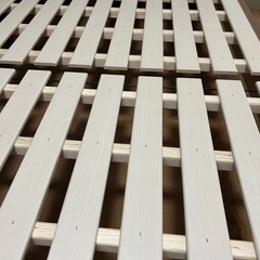 セミダブルベッドフレームの画像