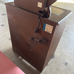 レトロドレッサーの画像