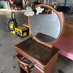 レトロドレッサーの画像