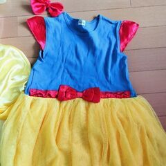 ディズニー　ドレス　120 ベル　130白雪姫　無料お下がりの画像