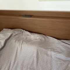 セミダブルベッドフレームの画像