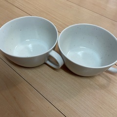 スリーコインズ　ニトリ　食器セットの画像