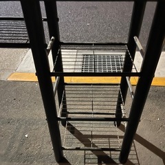 棚付きテーブルの画像