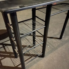 棚付きテーブルの画像