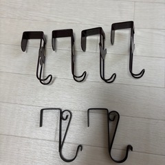 壁掛けフック6個セット➕オマケ1個の画像