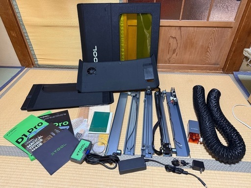XTOOL レーザー彫刻機 10w 本体　カバー付き