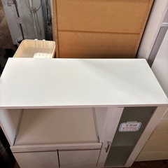 状態良いです✨️お洒落レンジ台💗食器棚‎🤍ニトリフォルム🫶🏻白キッチン収納棚の画像