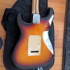 スクワイヤーアフィニティストラトの画像