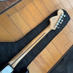 スクワイヤーアフィニティストラトの画像