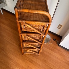 籐のチェスト4段の画像