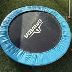 ★差し上げます　DABADA 青色 トランポリンの画像